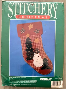 BERNAT Stitchery Navidad Medias Bordado Kit Muñeco de Nieve Estrellas Árbol NUEVO - Imagen 1 de 4