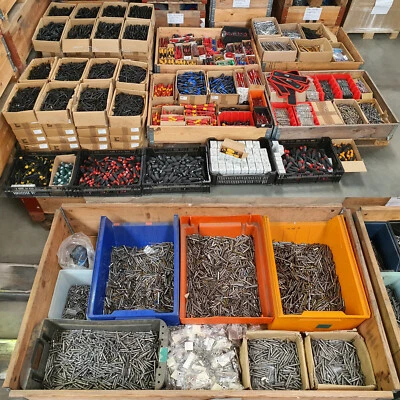 Wiha Marken-Werkzeug Mischpaket 50/100/200 tlg. Restposten Neuware Baumarkt - Bild 1 von 4