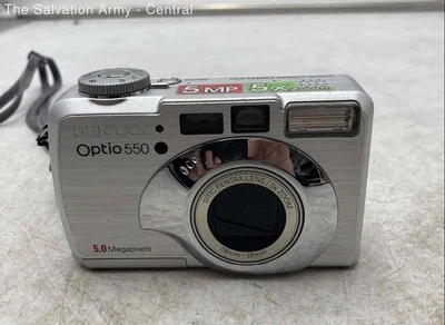 Pentax Optio 550 Silver 5X Zoom 5MP Built In Flash Compact Digital Camera - Image 1 of 4