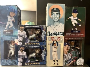 Julio Urias 2023 Los Angeles Dodgers Bobblehead SGA - Bild 1 von 3