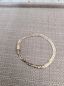 Vintage Tri-Color Gold Braided Herringbone Chain Bracelet, Italy 7"/ 3.5gr - Picture 1 of 9