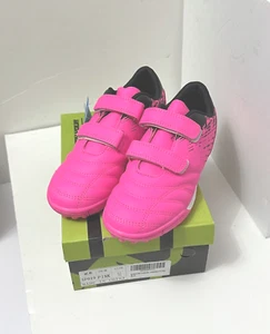 Kids Athletic Shoes Soccer Cleats Hot Pink Brooman Brand - Size 3.5 NEW IN BOX - Picture 1 of 8
