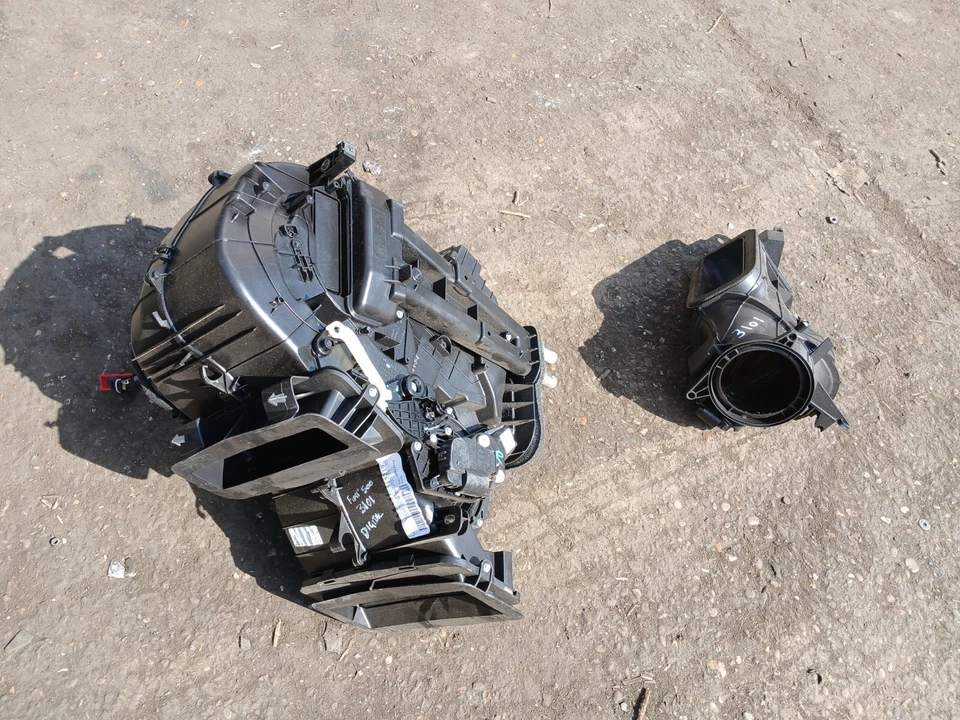 FIAT 500 2008-2015 0.9 CAJA CALEFACTORA MATRIZ CON A/C DIGITAL COMPROBACIÓN COMPATIBILIDAD Foto 1 de 4