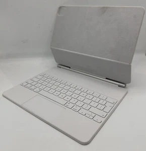 Apple iPad Pro Magic Keyboard A2480 12.9" - FREE POST - Picture 1 of 5
