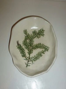 Art Pottery Dish, Branches with Thin Green Leaves - Imagen 1 de 10