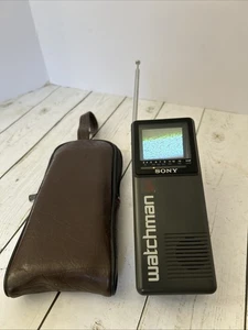 Sony Watchman Vintage 1985 With Leather Carrying Case Model FD-2A - Picture 1 of 7