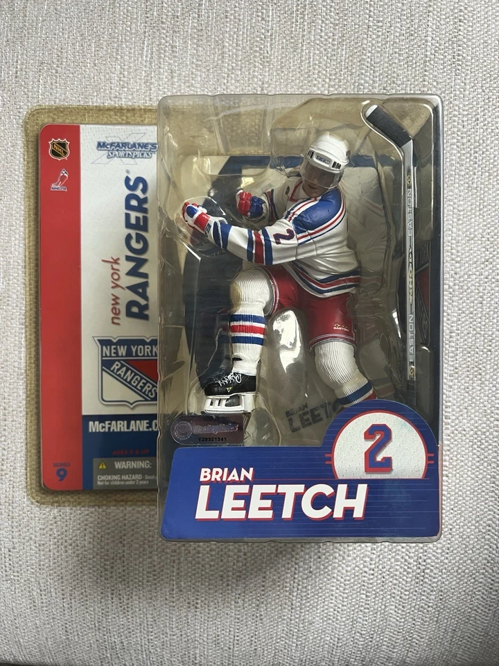 Figura Brian Leetch McFarlane NHL Rangers Serie 9 Nueva en Caja Camiseta Blanca 2004 Foto 1 de 2