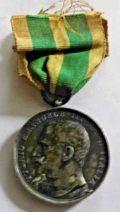 GENUINE MESSINA EARTHQUAKE MEDAL ITALY 1908 AS ISSUED TO ROYAL NAVY - Picture 1 of 2