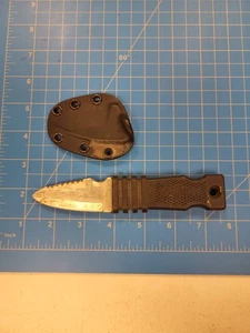 SeaQuest Coltello Subacqueo Strumento Subacqueo Fodero da Taglio Subacqueo Incluso Nero - Foto 1 di 6