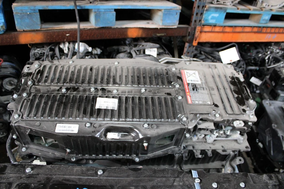 16 17 18 19 20 FORD FUSION Battery - Imagem 1 de 4