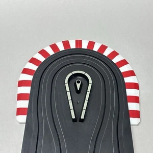 Aurora Tomy AFX 3" Hairpin Curve Slot Car Track # 8992 w/ BERM - NEW Bulk Pack - Picture 1 of 6
