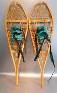 VINTAGE GROS LOUIS MADE HURON NATIVE CANADIAN SNOWSHOES 12X42 ADULT LARGE SIZE - Picture 1 of 8