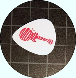 THE MONKEES EINZELNES GITARRENPLEKTREN - Bild 1 von 2