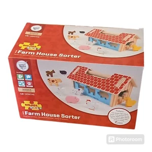 Wooden Farmhouse Sorter Barn with Farm Animals Toddler Toy - New - 11B - Picture 1 of 4