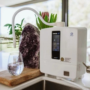 Leveluk K8 Hydrogen Rich Electrolysed Reduced Kangen Water Ionizer - Picture 1 of 2
