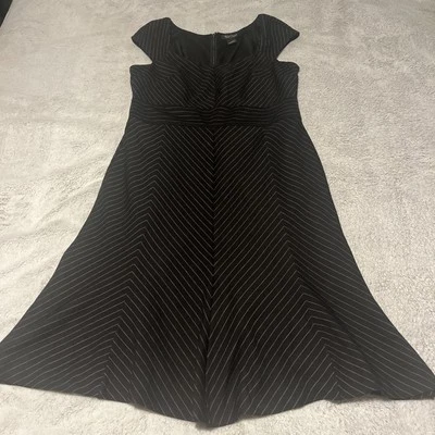 Vestido Mujer Mercado Negro Casa Blanca 10 Asimétrico Rayas Forrado Favorecedor Foto 1 de 4