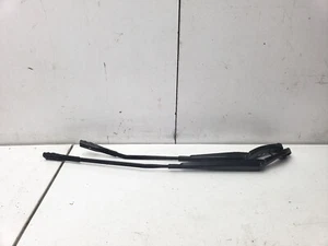 AUDI A3 8V PAIR OF FRONT WINDSCREEN WIPER ARMS 8V2955408 2013 - Picture 1 of 18