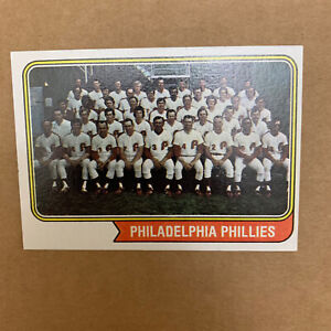 1974 # 383 Philadelphia Phillies Team Topps Baseball Card