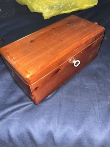 Lane Furniture Mini Wood Cedar Chest Jewelry/Trinket Box w/Key Vintage - Picture 1 of 3