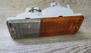 Audi 80 Coupe 2.0 Fahrer Vorne Rechts Blinker Einheit Komplett 1124224R - Picture 1 of 3