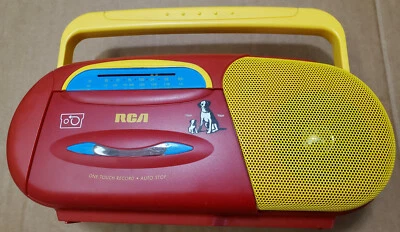 Rare Collectible RCA Handheld Battery Radio AM/FM & Tape Play Nipper Chipper Red - Image 1 of 4