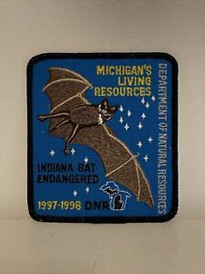 "1997 -1998" MICHIGAN'S DNR LIVING RESOURCES PATCH "INDIANA BAT " - DEER- BEAR 