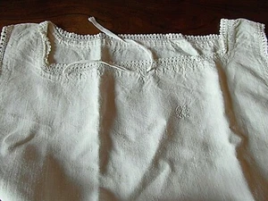  COMBINAISON  lin blanc dentelle crochet  monograme main1920@old clothe - Picture 1 of 4