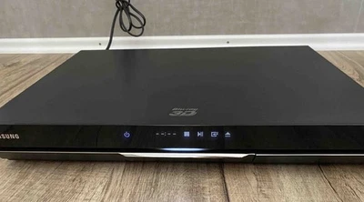 Samsung BD-D8500, HDD-Recorder (500GB) mit 3D-Blu-Ray Player und Twin Tuner - Bild 1 von 4