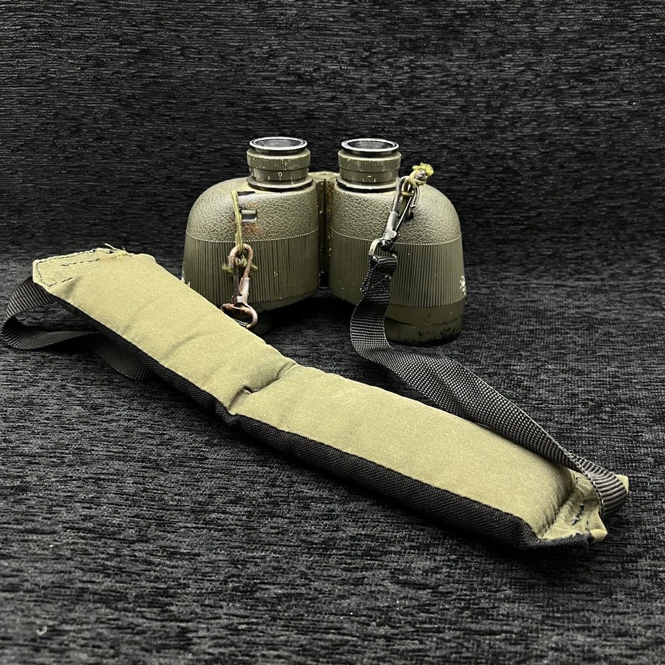 Vintage 1955 Military Steiner Binoculars Hunting Rare Old Green 22M Army Germany - Image 1 of 4