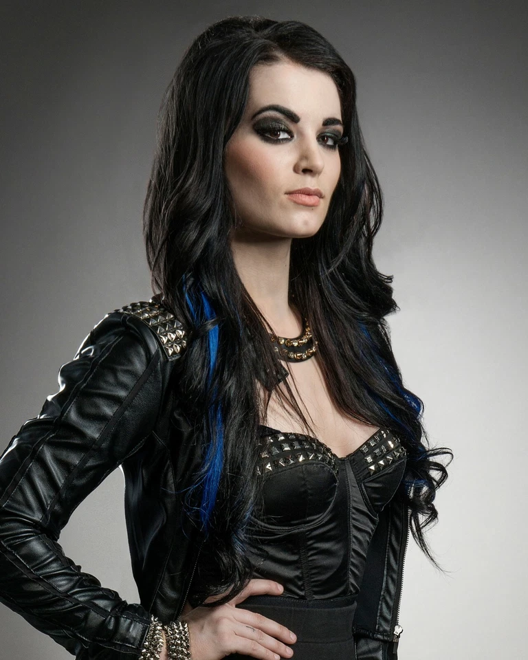 PAIGE WWE 8x10 Photo Photograph - Image 1 of 1
