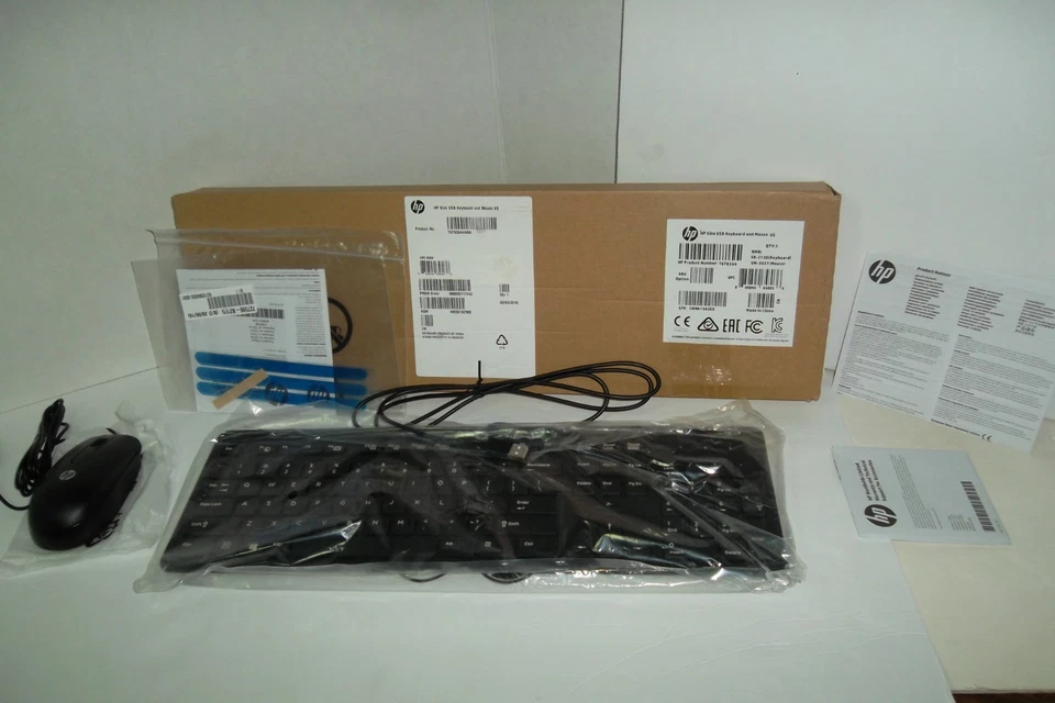 HP SK-2120 Multimedia USB Keyboard 5V 803181-001 + Mouse 672654-001 SM-2027 NEW - Image 1 of 4