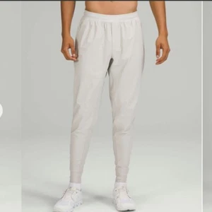 Lululemon Surge Hybrid Pant 29" Dove Grey - Bild 1 von 6