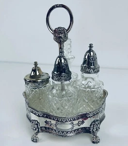 Antico set condimento bottiglie vetro coperte 5 pezzi con caster tono argento - Foto 1 di 12