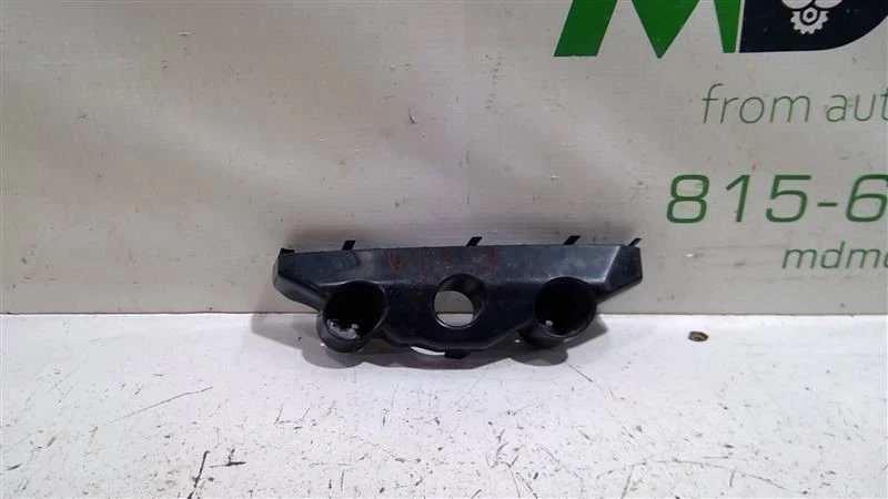 SOPORTE PARACHOQUES DELANTERO IZQUIERDO NISSAN VERSA 2020-2022 OEM 62225-5EE0A Foto 1 de 4