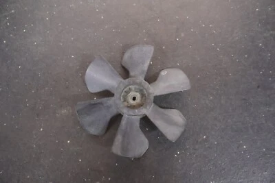 HONDA 1985 1986 VF700C MAGNA RADIADOR RADIADOR VENTILADOR PALA Foto 1 de 4