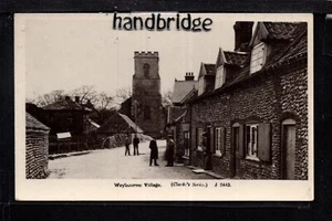 Weybourne, escena del pueblo - cerca de Sheringham - postal fotográfica real - Imagen 1 de 1