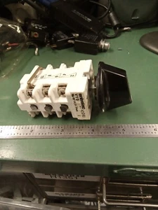 ENTRELEC ROTARY SWITCH VY6 D/42080 600V 2hp 3ph - Picture 1 of 6