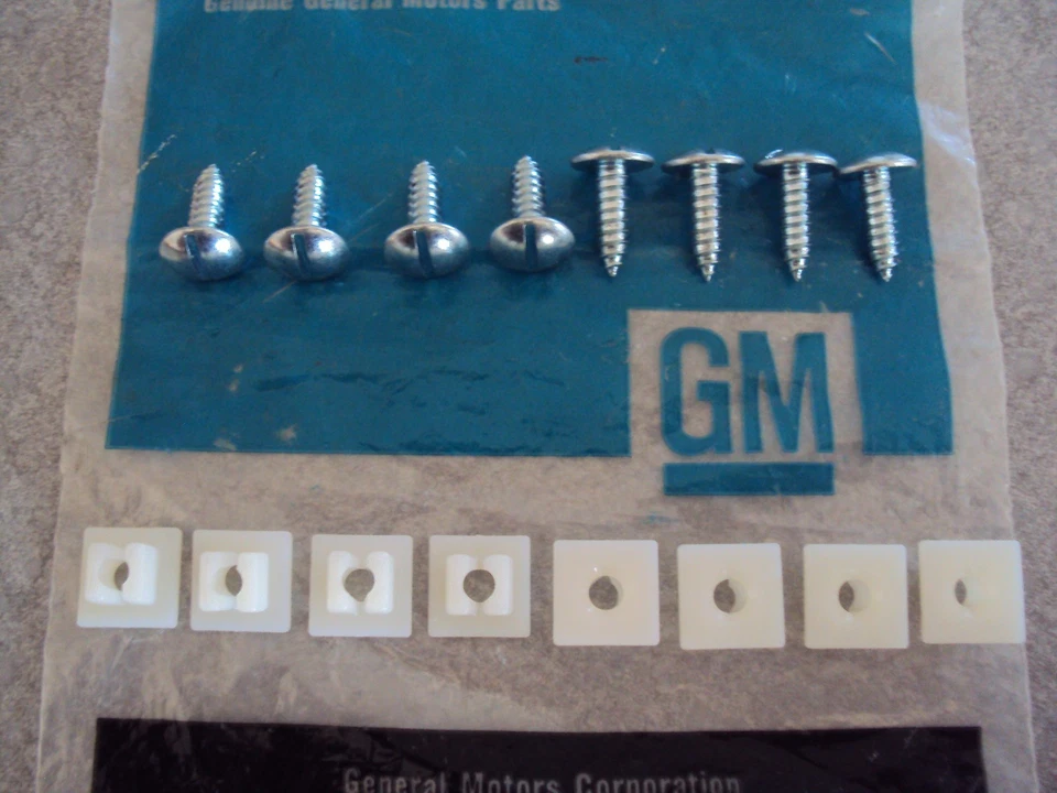 Sujetadores de licencia Chevelle SS Malibu El Camino Biscayne Bel Air Camaro Impala Foto 1 de 1