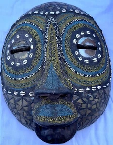 Vintage Very Large African Hand Carved Wood Decorative Tribal Mask Brass Beads - Bild 1 von 12