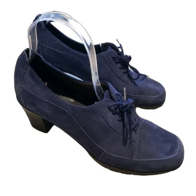 Clarks Bendables Oxford Shoes Block Heels Womens 9.5M Blue Suede Leather Lace Up - Image 1 of 4