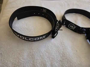 Cinturón de cuero PU negro para hombre VOLCOM con emblema y logotipo de piedra VOLCOM talla 32 o 34 - Imagen 1 de 3