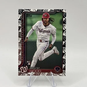 Tarjeta de novato 2025 Topps Serie 1 James Wood Palm Trees Parallel RC #181 SP! - Imagen 1 de 4