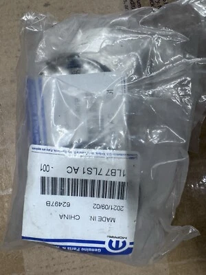 Mopar Jeep OEM Centercap 1LB7 7LS1 AC - Image 1 of 2