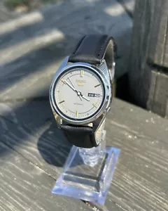 Vintage Japan Watch Seiko 5 1990s Stainless Steel Case Very Good Condition - Picture 1 of 15