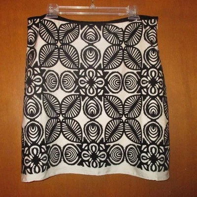 NUEVO CON ETIQUETAS MAX Studio Talla 12 Falda Negra Crema Cintura 19" Largo 20" Forrada Ret$88 Foto 1 de 4