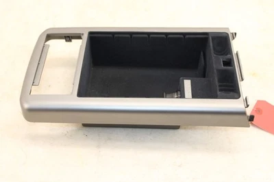 2003 - 2004 英菲尼迪 G35 Coupe 中控台底座/装饰原始设备制造商 LW73 — 第 1/4 张图片