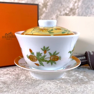 Hermes Taza de Té Platillo La Siesta con Cubierta Superior Vajilla de Porcelana Amarilla con Estuche Foto 1 de 4