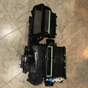 2019 - 2023 VOLKSWAGEN JETTA FRONT A/C HEATER HOUSING CASE BOX OEM 5QM816005F - Picture 1 of 15