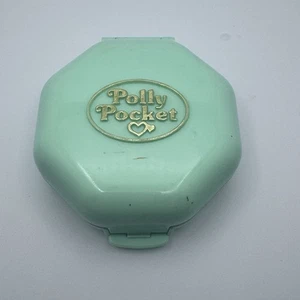 Polly Pocket 1990 Polly's School Compact with Polly Doll - Picture 1 of 6