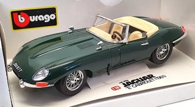 Burago 1/18 Scale Diecast 3016 - 1961 Jaguar E Type Cabriolet - Green - Image 1 of 4